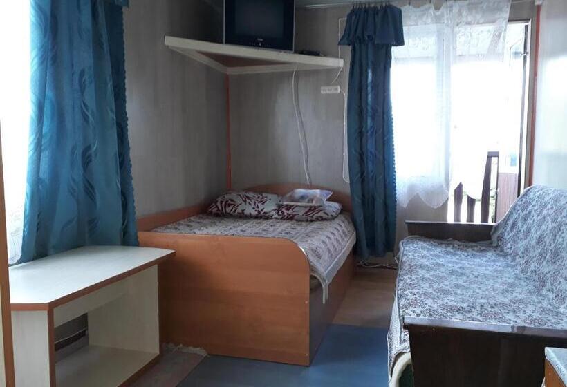 پانسیون Kambarių Nuoma Nuosavame Name Palangos Centre, 550m Iki Jūros