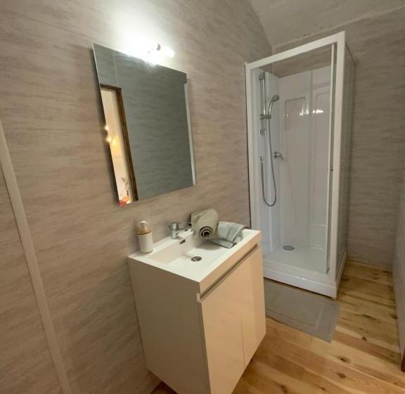 פנסיון L Oustaliere