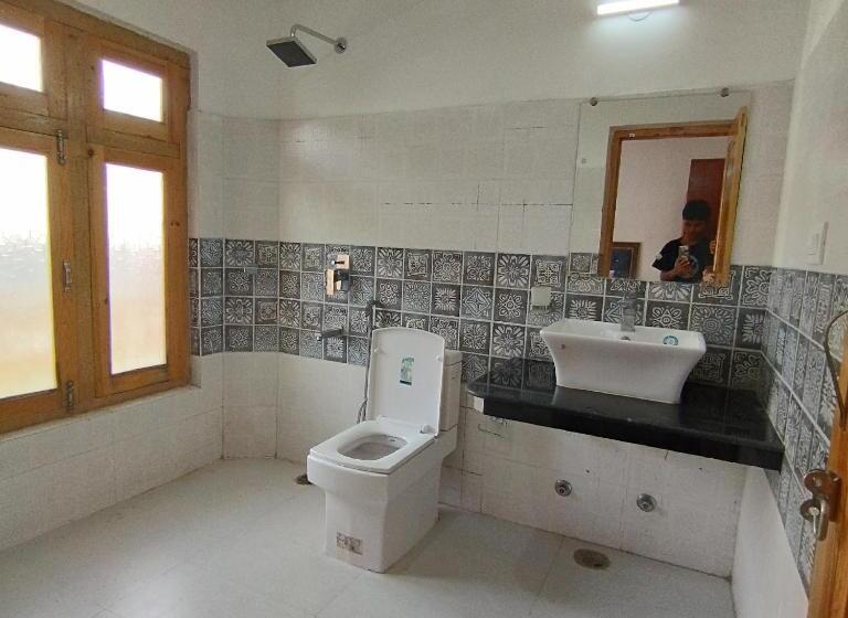 膳宿费 Pamir Holiday