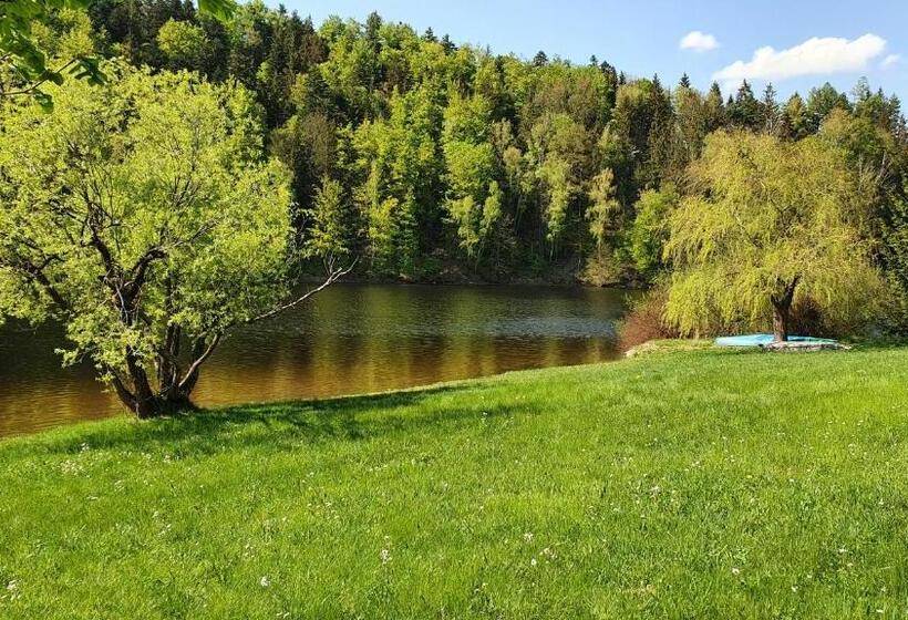 بنسيون Pohodové Ubytování U Přehrady   Chata Bublačka