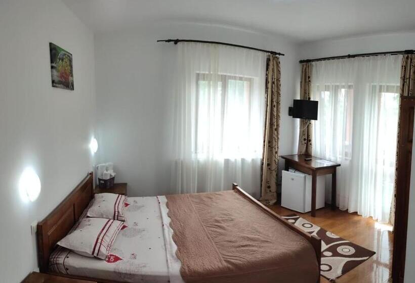 بنسيون Punct Gastronomic Local Camere De Inchiriat