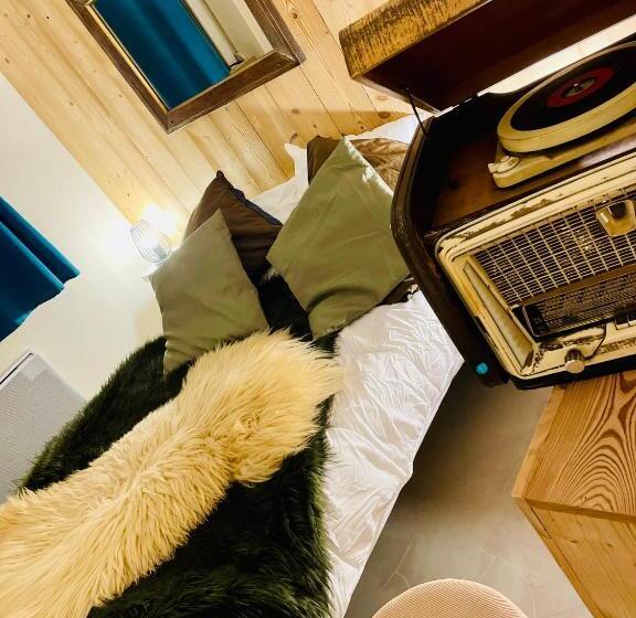 פנסיון Rockin 70 S Lodges