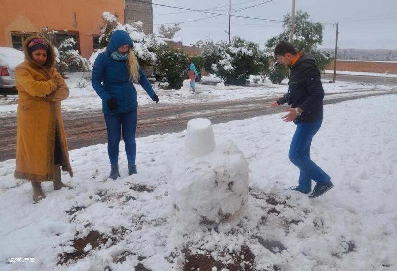 הוסטל Auberge De La Jeunesse