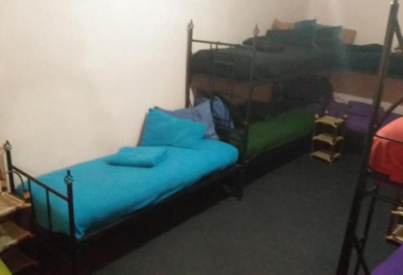 הוסטל Auberge De La Jeunesse