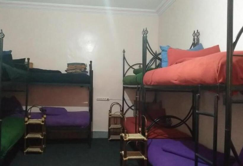 הוסטל Auberge De La Jeunesse