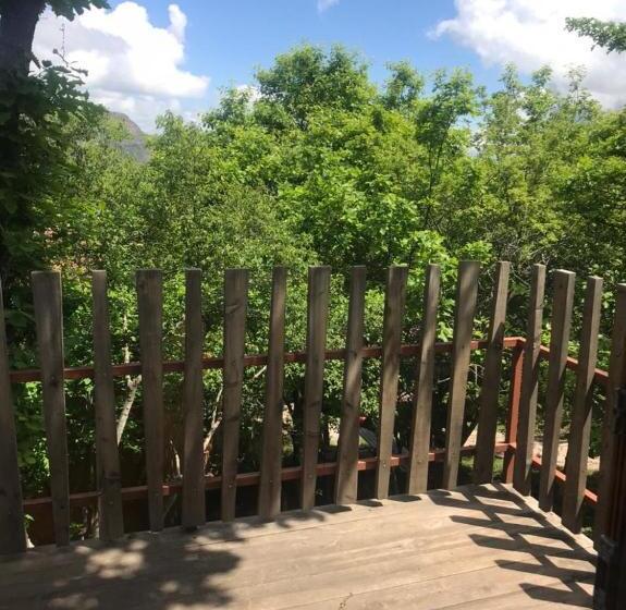 ユースホステル Harsnadzor Eco Resort