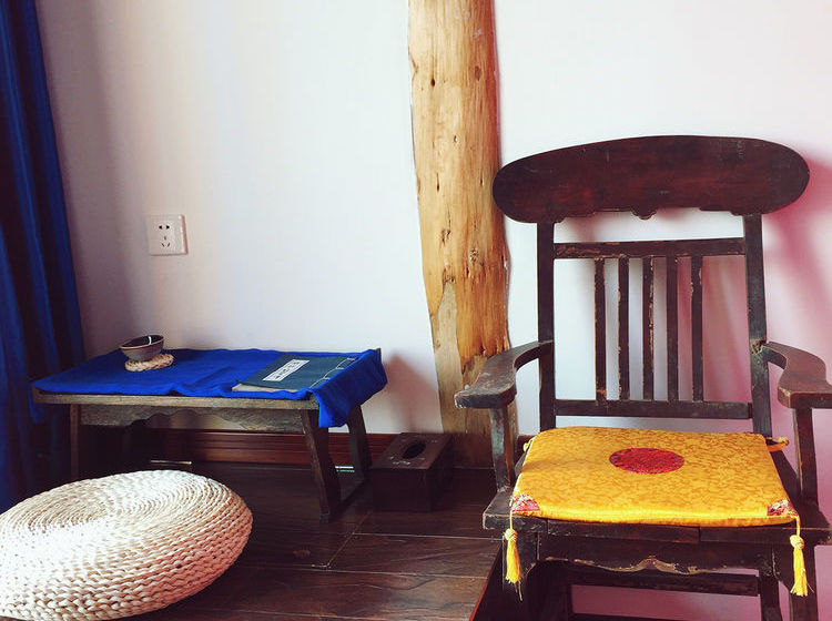 ユースホステル Living Art Museum Inn