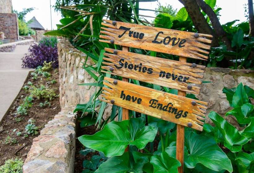 민박 23 On Riverside