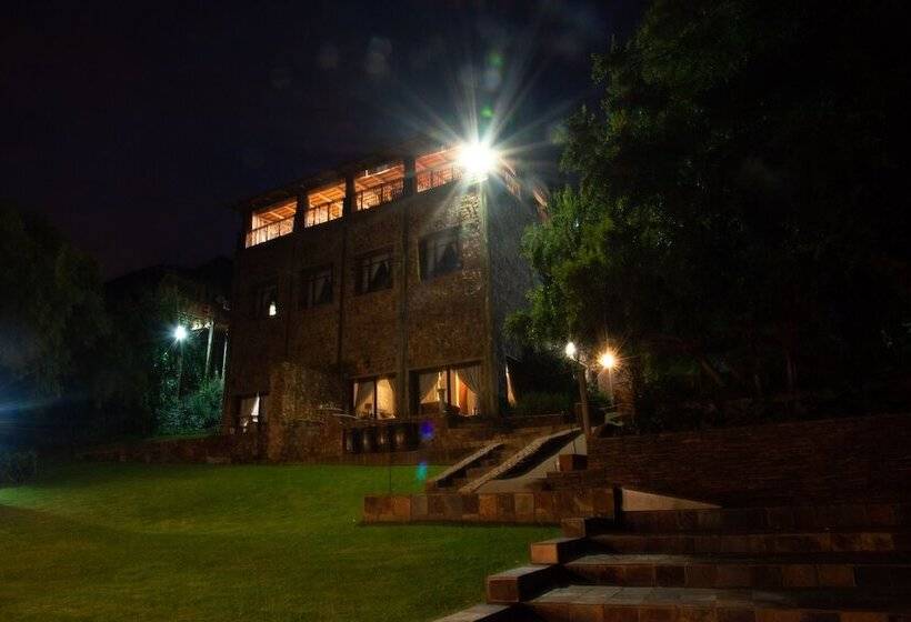 민박 23 On Riverside