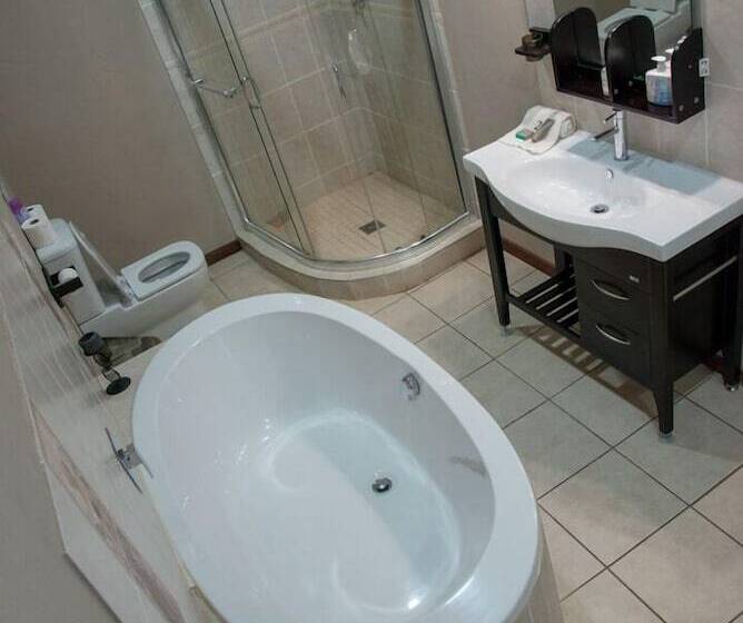 민박 23 On Riverside