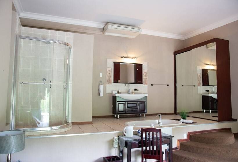 민박 23 On Riverside