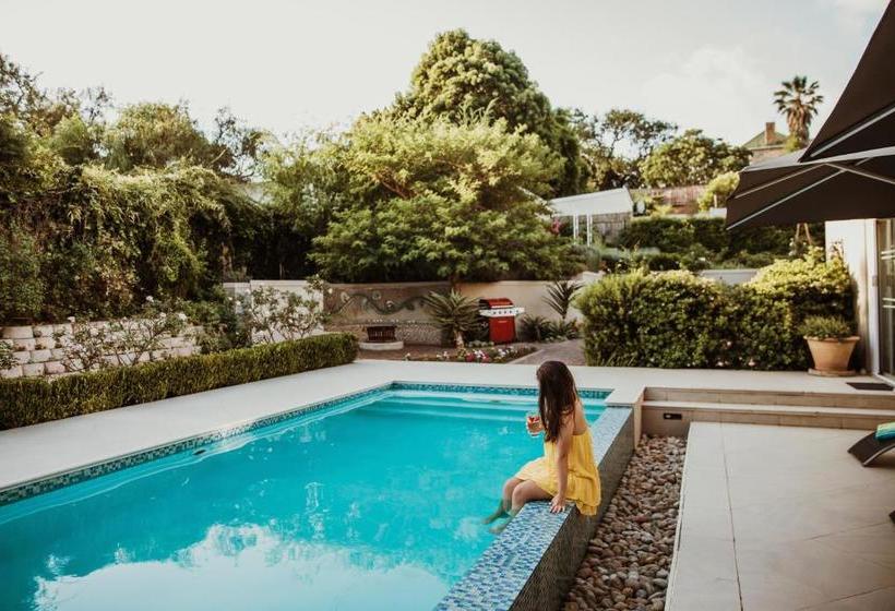 민박 Cornerstone Manor