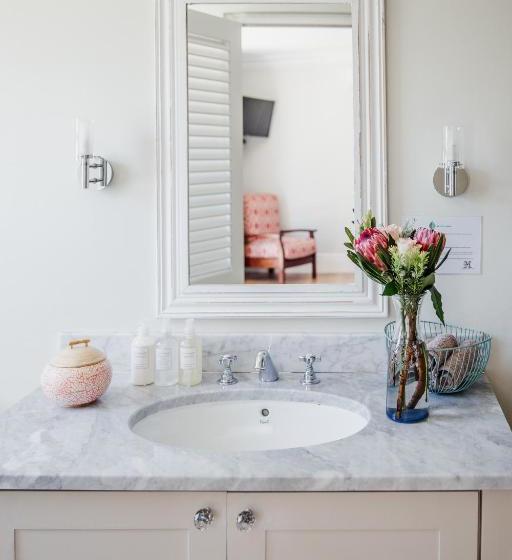 민박 Cornerstone Manor