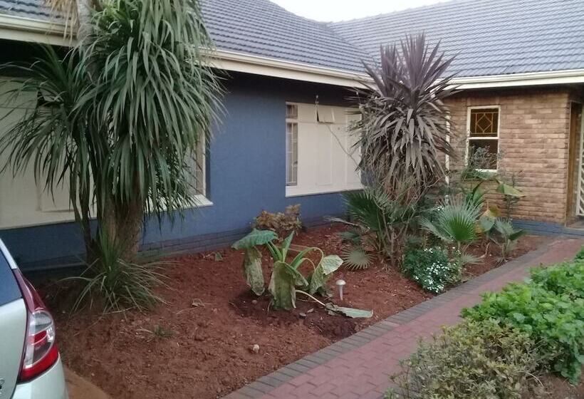 مبيت وإفطار Doeny Lodge