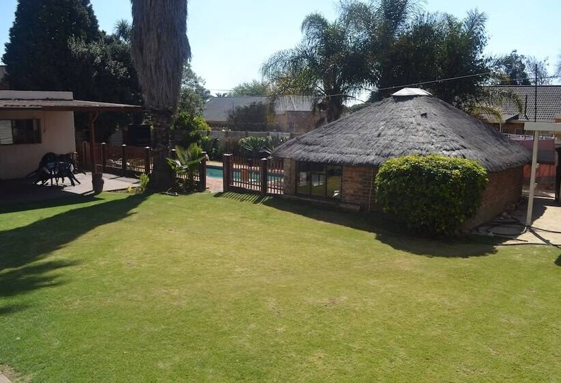 مبيت وإفطار Doeny Lodge