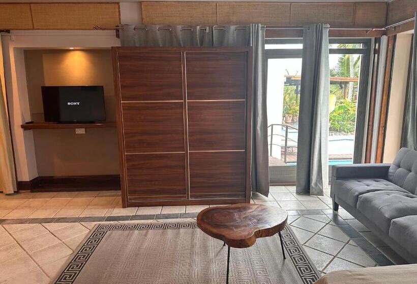 민박 Le Gite Du Bonheur Guest House & Car Rental