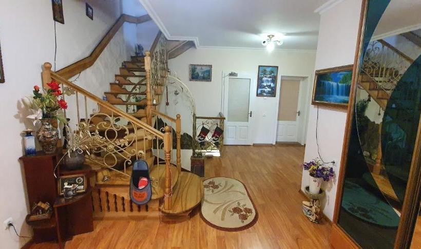 تختخواب و صبحانه Navigator