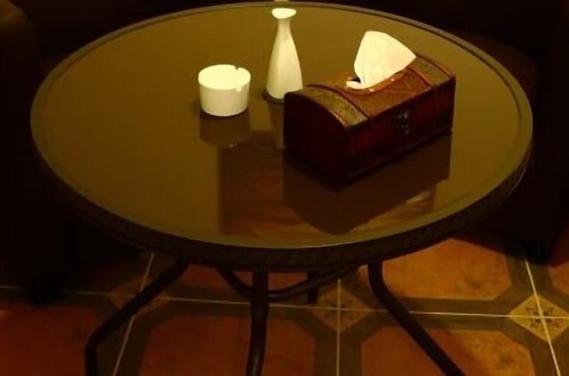 تختخواب و صبحانه Orient