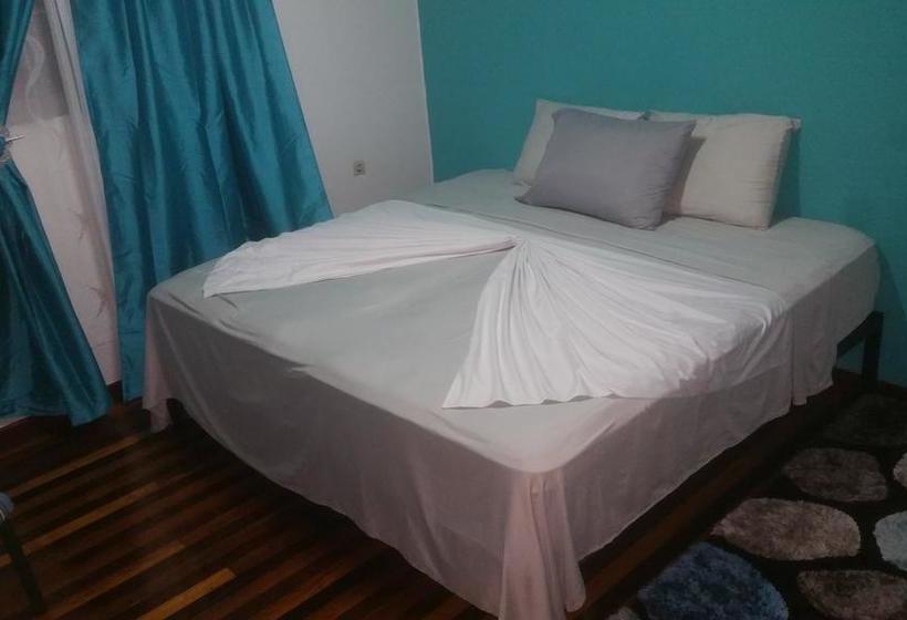 تختخواب و صبحانه Svilla