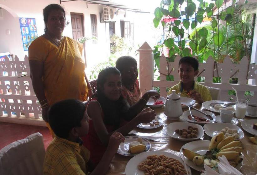 민박 Uppuveli Beach House