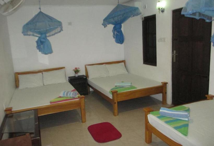 민박 Uppuveli Beach House