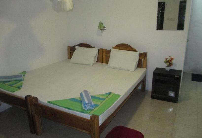 민박 Uppuveli Beach House