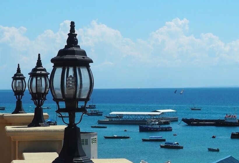 酒店 Golden Tulip Stone Town Boutique