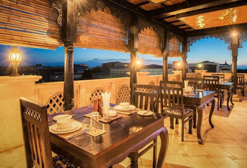 酒店 Golden Tulip Stone Town Boutique