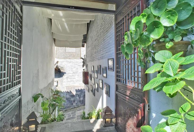 Отель Heshun Xinyue Boutique Inn