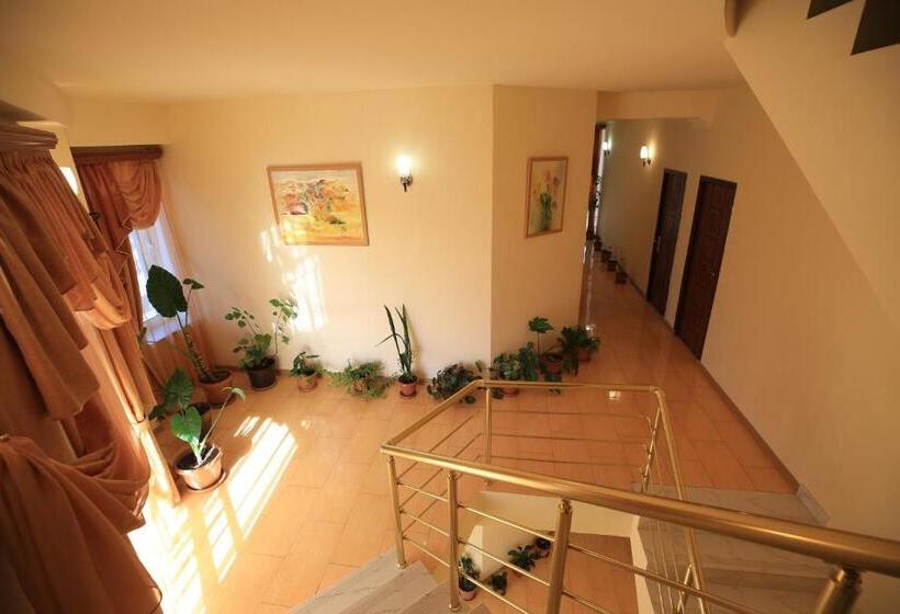 ホテル Jermuk Ani