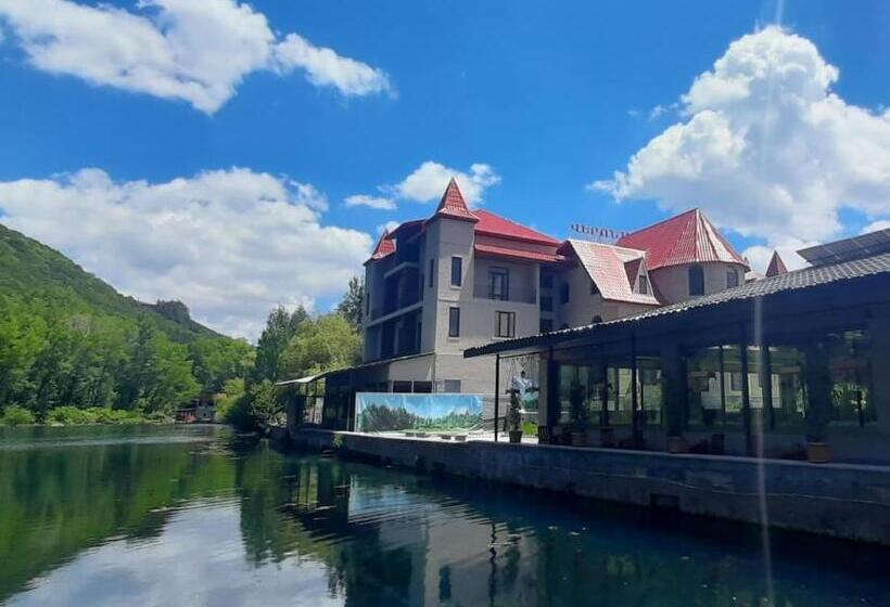 בית מלון כפרי Jermuk Verona Resort