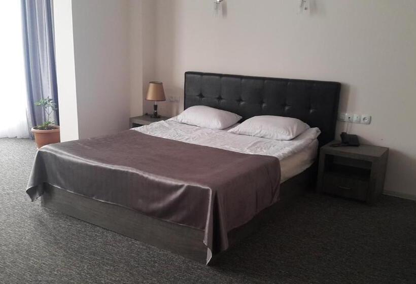 בית מלון כפרי Jermuk Verona Resort