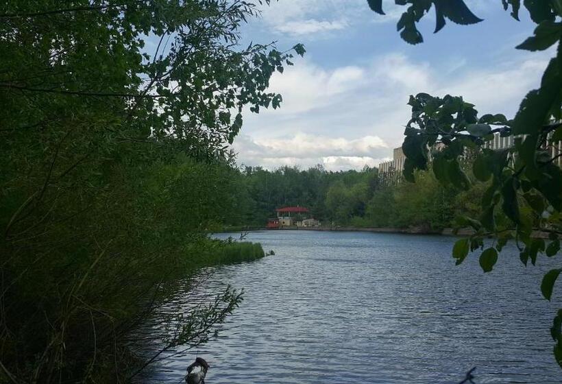 בית מלון כפרי Jermuk Verona Resort