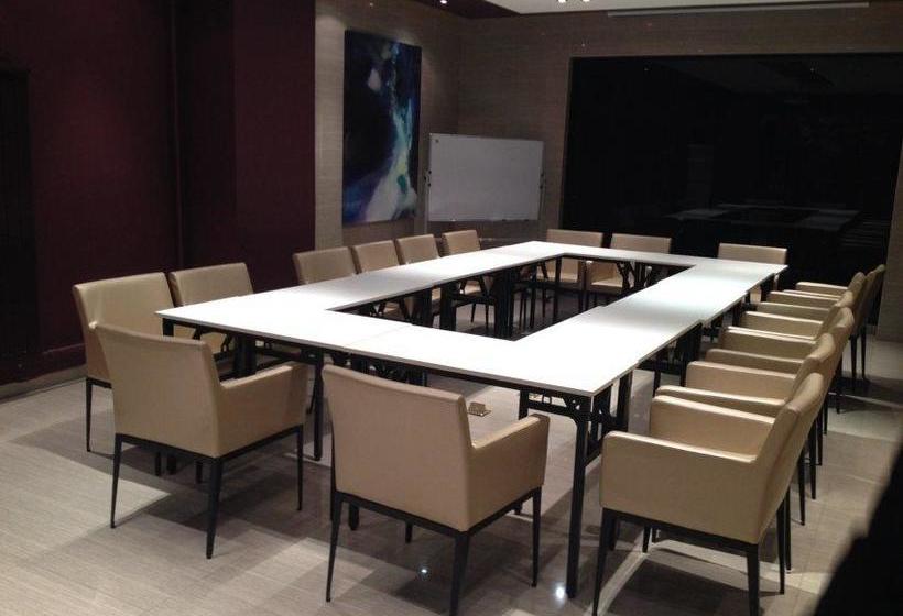 בית מלון כפרי Jinjiang Inn Hohhot South Xing An Road