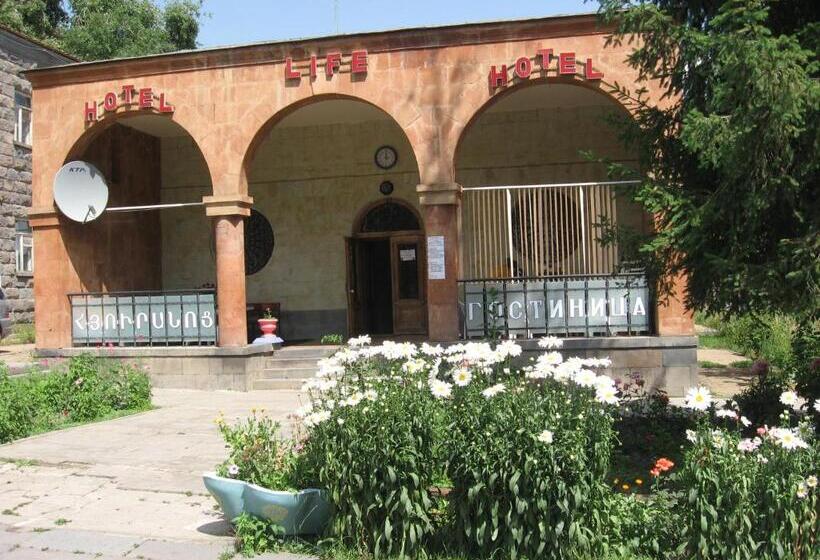 בית מלון כפרי Life