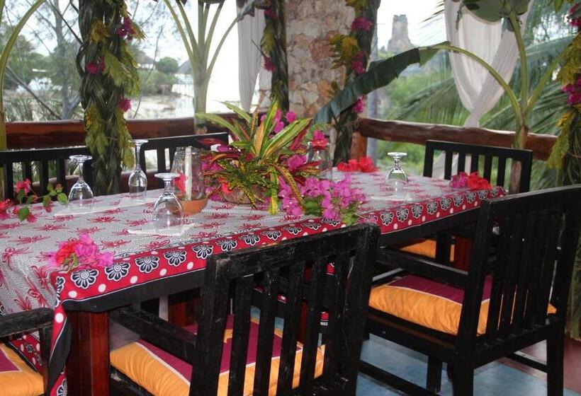 酒店 Mangrove Lodge