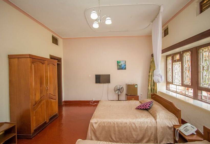 هتل Nile Anchor Palace