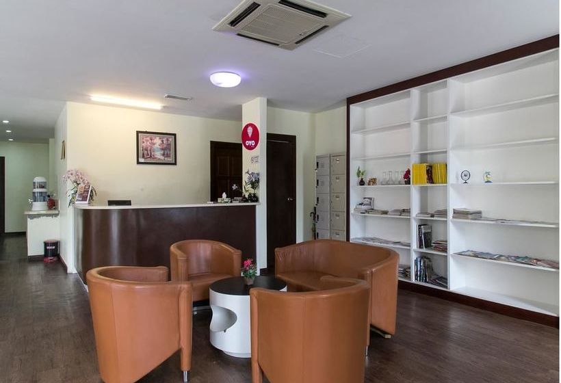 ホテル Oyo Rooms Jalan Airport City