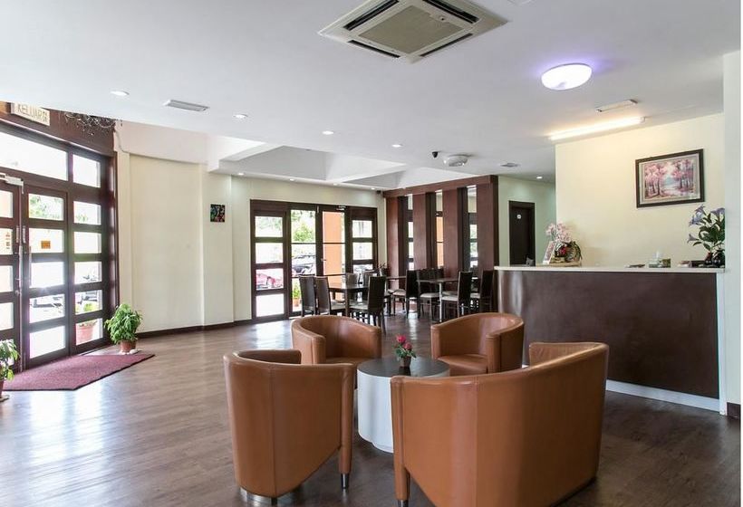 ホテル Oyo Rooms Jalan Airport City