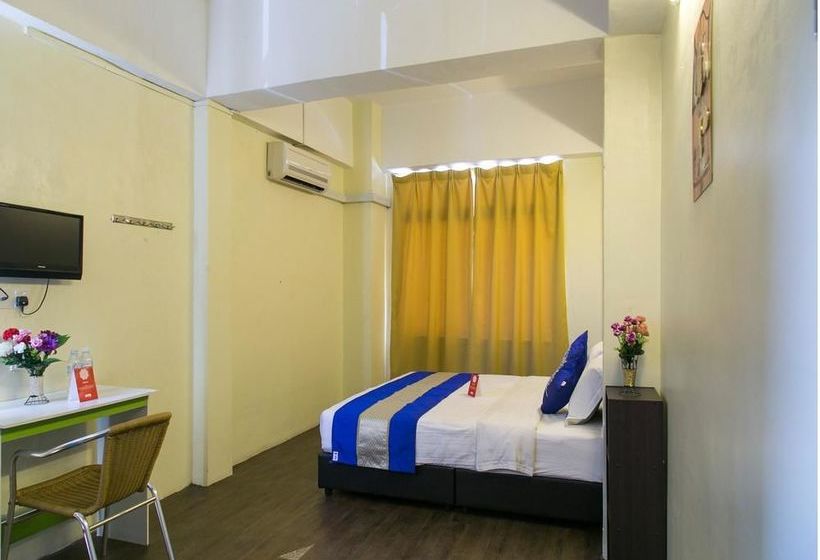 ホテル Oyo Rooms Jalan Airport City