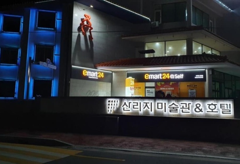 Namwon Sanriji Hotel Pension