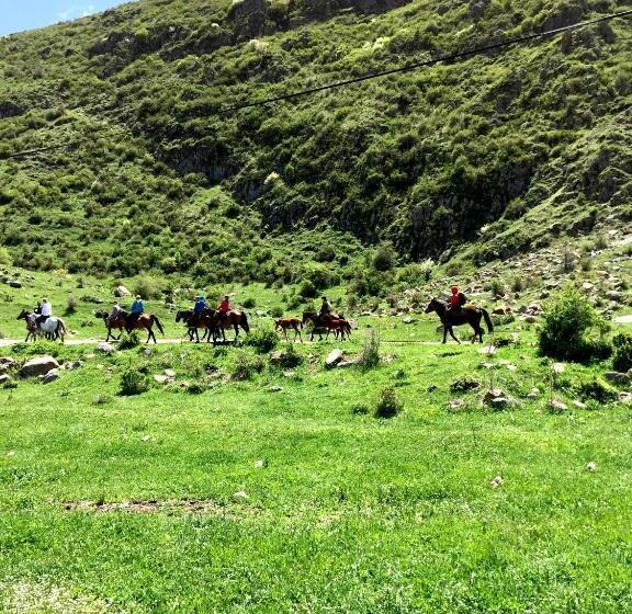 Vayk Hotel And Tourism Center