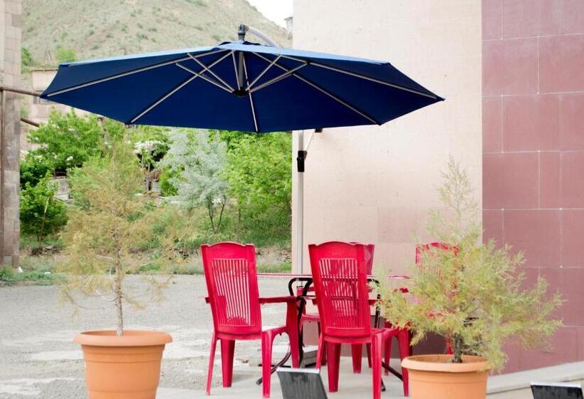 Vayk Hotel And Tourism Center