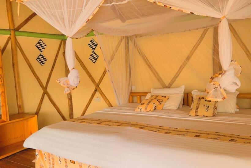 Lake Bunyonyi Rock Resort