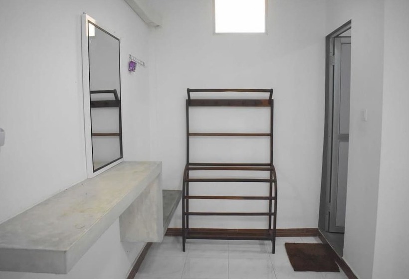 منتجع Nilaveli Gates