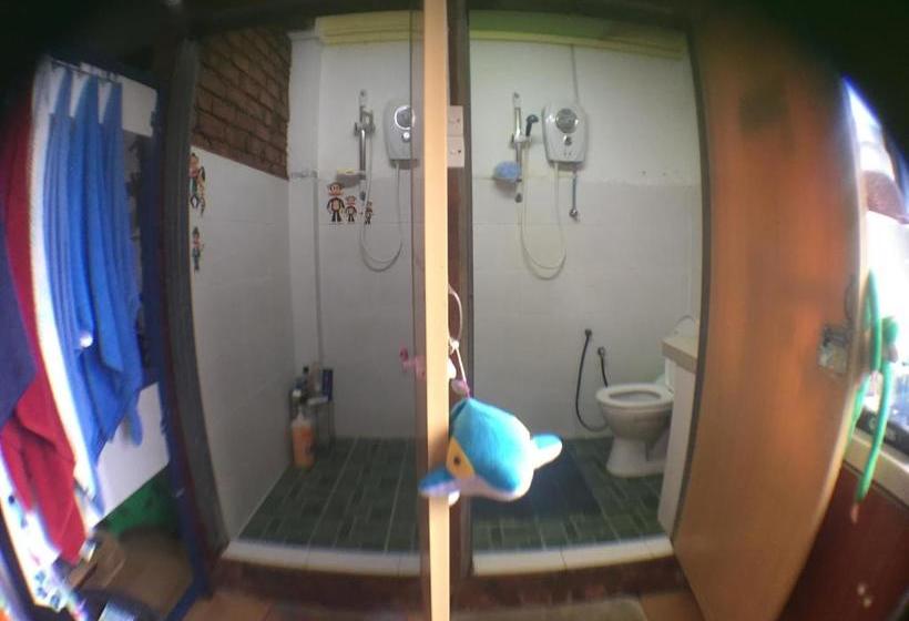 Sweet Monkey Backpacker Hostel