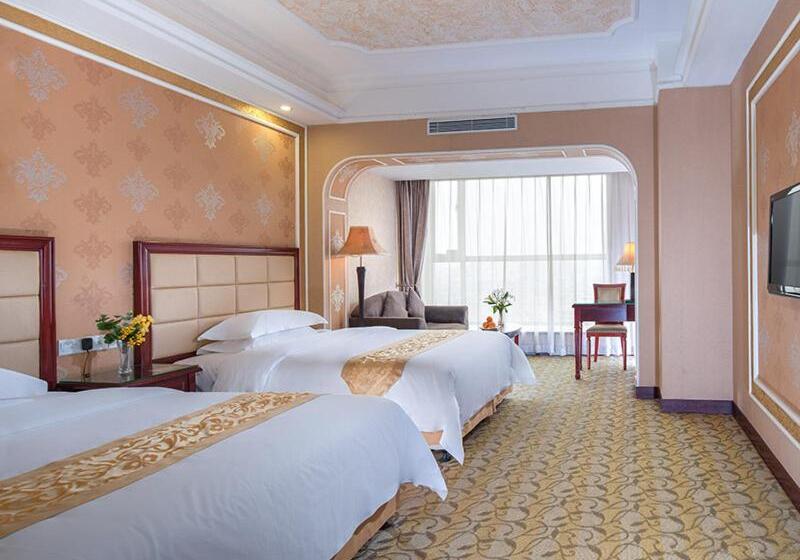 Vienna Hotel Songgang Yanchuan Road
