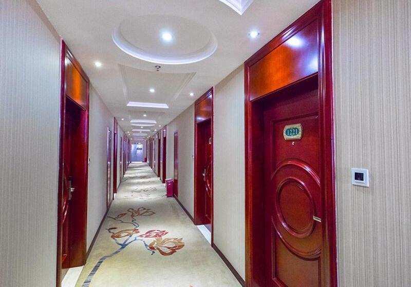 Vienna International Hotel Shenzhen Songgang Wanzhao Square