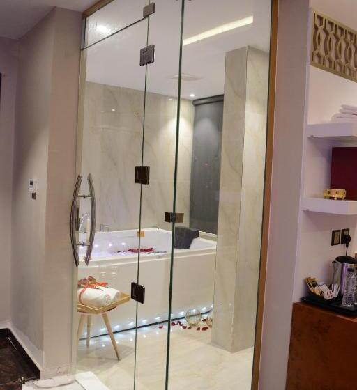 الايوان للاجنحة الفندقية E1