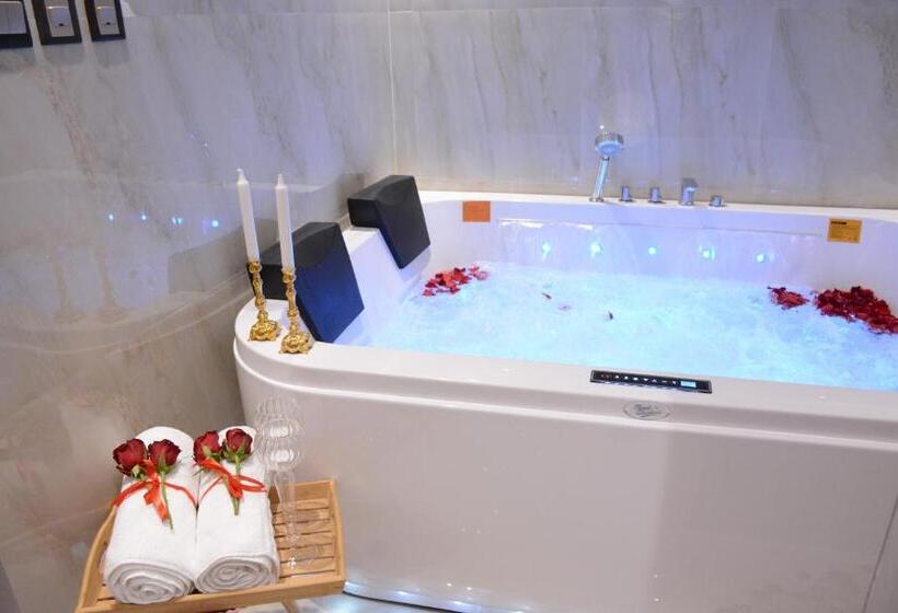 الايوان للاجنحة الفندقية E1